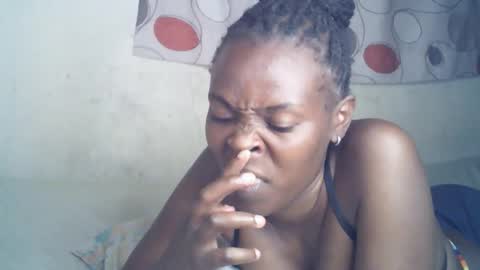 ebony_phoenix12 online show from October 2025 05:13:01 PM