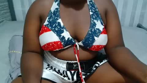 Snapshot of ebony_sabrina chatting on April 2026 07:05:01 PM Sabrina online show from April 2026 07:05:01 PM