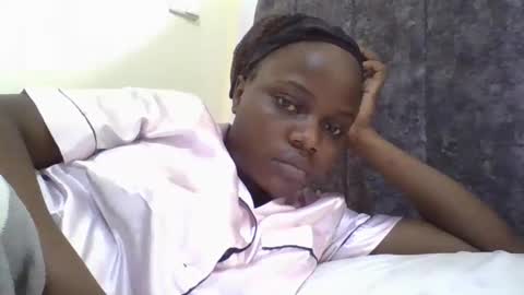 Snapshot of ebony_tasha chatting on May 2026 06:07:02 AM tasha online show from May 2026 06:07:02 AM