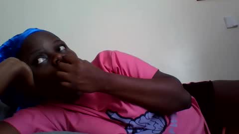 Snapshot of ebony_tasha chatting on June 2026 08:02:02 AM tasha online show from June 2026 08:02:02 AM