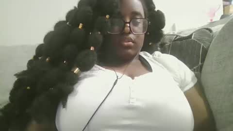 ebonybigtitqueen1 online show from October 2025 01:01:01 PM