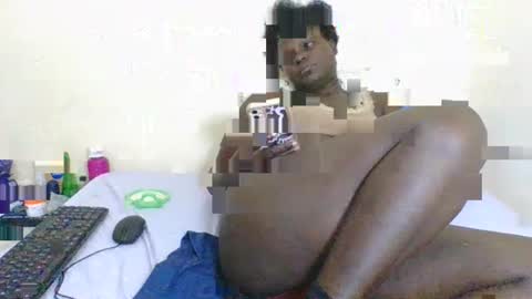 Snapshot of ebonyblack28 chatting on February 2026 07:17:02 PM MELVINE online show from February 2026 07:17:02 PM
