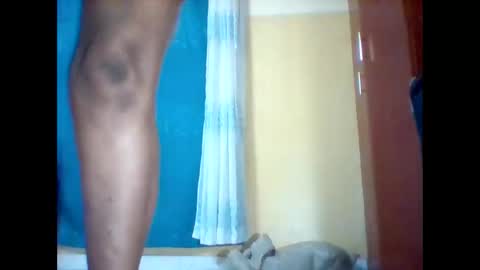 Snapshot of ebonybussy chatting on October 2025 07:54:01 PM MAMITO online show from October 2025 07:54:01 PM