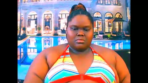 ebonyhotbuns4u2luv online show from April 2026 05:16:01 AM