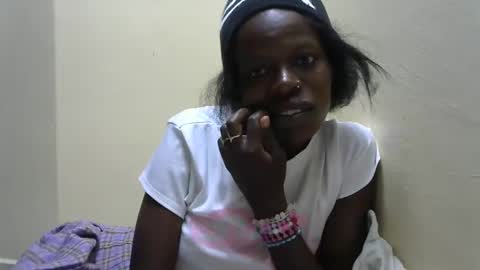 Snapshot of ebonylove254 chatting on February 2025 09:18:02 PM Liz online show from February 2025 09:18:02 PM