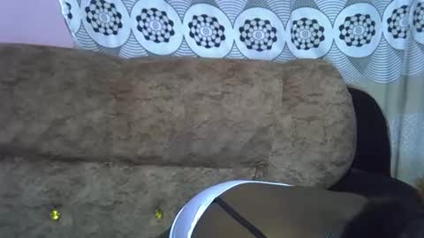 pretty online show from March 2026 09:51:02 PM