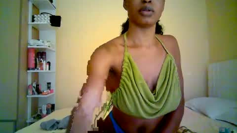 Snapshot of ebonytanqueen chatting on June 2026 10:56:02 PM ebonytanqueen online show from June 2026 10:56:02 PM