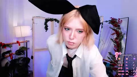 Asuna  Lana  online show from December 2025 06:54:02 AM