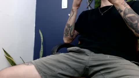 Snapshot of ed_big_cock chatting on October 2025 07:39:02 AM Edd Gallego online show from October 2025 07:39:02 AM