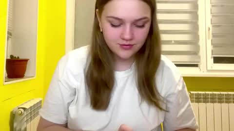 Mia online show from February 2026 02:40:02 PM