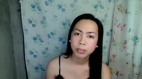 eddfox001 online show from June 2026 07:35:01 AM