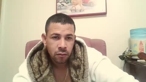 eddgarzay08 online show from April 2026 02:08:02 PM