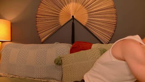 Eddie online show from January 2025 02:43:01 AM