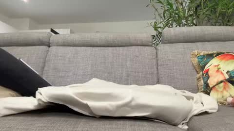 edge_guy online show from February 2025 08:42:01 PM