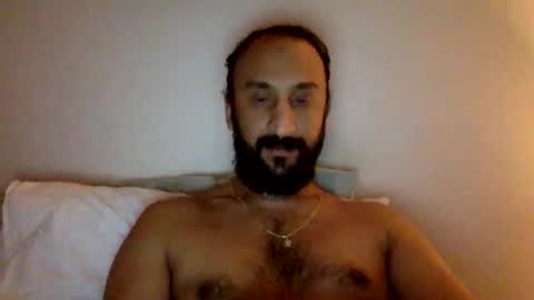 edgeuk1 online show from November 2025 10:56:01 PM