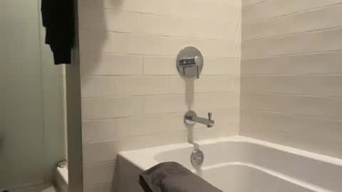 Dad online show from November 2025 02:03:02 AM