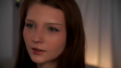 Lisa  online show from April 2026 11:06:01 PM