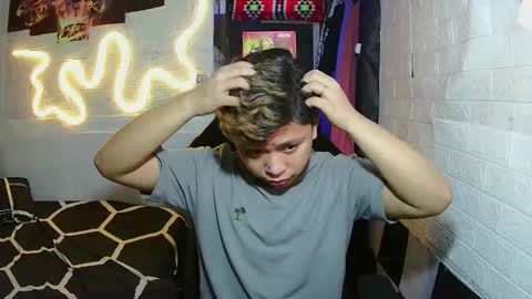 urasian chub online show from November 2025 10:10:02 PM