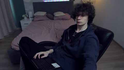 Snapshot of edvardblare chatting on September 2025 02:50:02 PM edvardblare online show from September 2025 02:50:02 PM