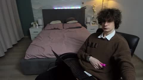 Snapshot of edvardblare chatting on September 2025 06:08:02 PM edvardblare online show from September 2025 06:08:02 PM