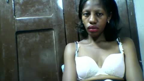 edwige770943 online show from April 2026 03:44:01 AM