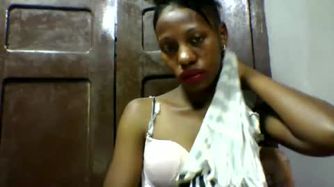 edwige770943 online show from May 2026 04:31:01 AM