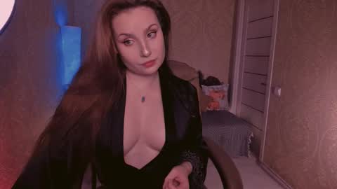 eesmaaarr online show from October 2025 10:18:01 PM