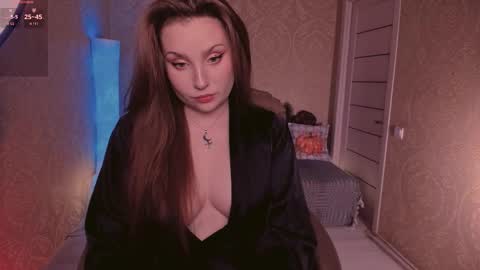 eesmaaarr online show from October 2025 10:10:01 PM