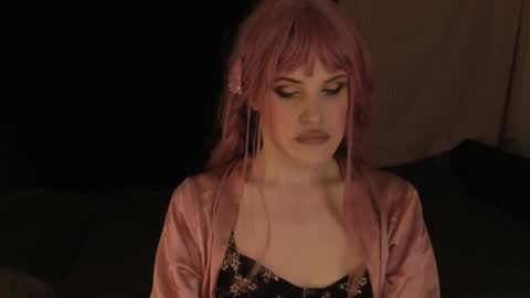 Effie Mur online show from December 2024 03:26:01 PM