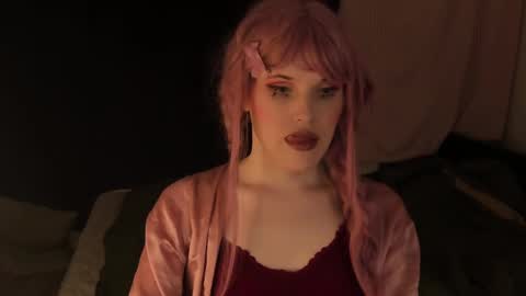 Effie Mur online show from January 2025 03:40:01 PM