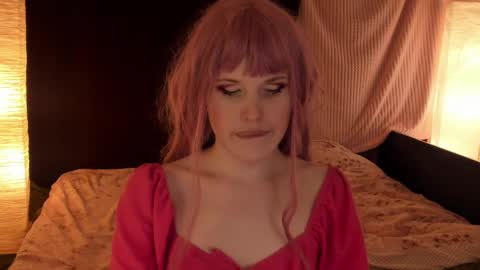 Effie Mur online show from February 2025 06:12:01 PM