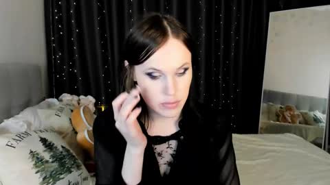 Effie Mur online show from January 2026 08:47:01 PM