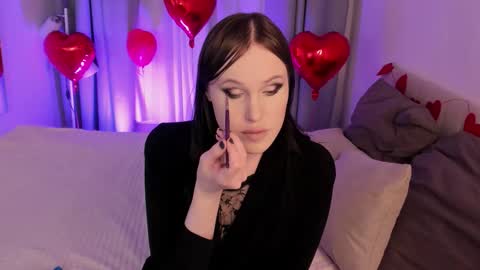 Effie Mur online show from February 2026 09:33:01 PM