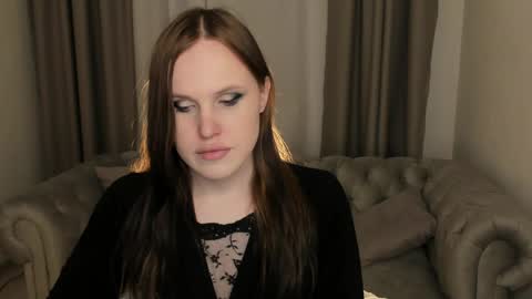 Effie Mur online show from April 2026 08:34:01 PM