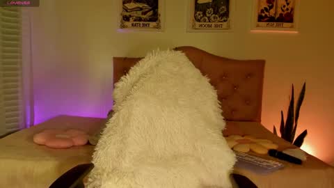 effy online show from November 2025 02:58:02 AM