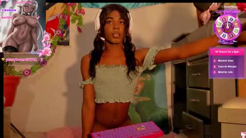 Snapshot of effy_marinn chatting on October 2025 01:01:01 PM effy_marinn online show from October 2025 01:01:01 PM