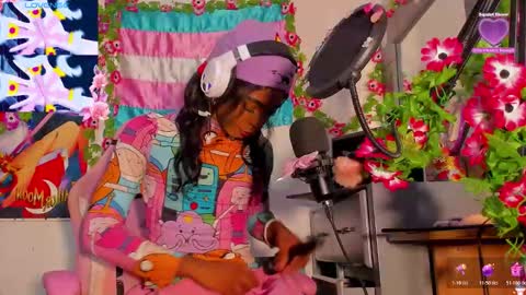 Snapshot of effy_marinn chatting on October 2025 02:51:02 PM effy_marinn online show from October 2025 02:51:02 PM