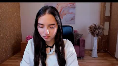 Effy Royse online show from February 2026 06:36:02 AM