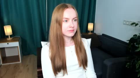 Snapshot of eilenerihner chatting on June 2026 07:20:01 PM Eile online show from June 2026 07:20:01 PM