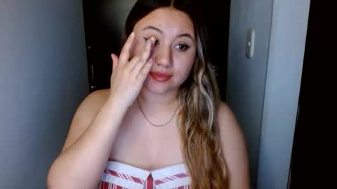 Snapshot of eimy_collin chatting on May 2026 06:42:01 AM EIMY MODEL INDEPENDENT online show from May 2026 06:42:01 AM