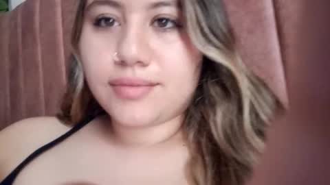Snapshot of eimy_collin chatting on May 2026 01:52:01 PM EIMY MODEL INDEPENDENT online show from May 2026 01:52:01 PM