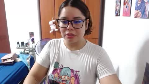 eimy_saenzz online show from December 2025 02:06:02 AM