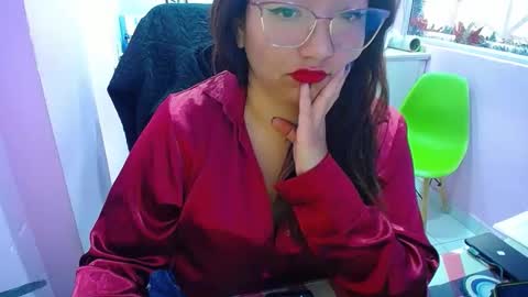 Snapshot of eireneninon chatting on January 2025 08:01:01 PM Eirene online show from January 2025 08:01:01 PM