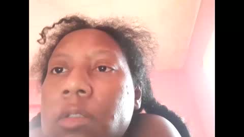 Eirondra Valeen online show from November 2025 10:21:01 AM