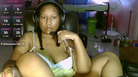 Snapshot of eirondra_valeen chatting on May 2026 07:59:02 AM Eirondra Valeen online show from May 2026 07:59:02 AM