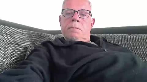 eisbaer1957 online show from April 2026 08:56:02 AM