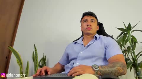 EITHAN CONOR online show from September 2025 02:12:02 AM