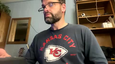 Snapshot of ejbooker11 chatting on December 2024 10:39:02 AM PiedPiper online show from December 2024 10:39:02 AM