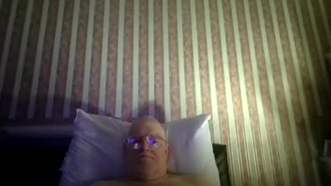 eketman1964 online show from November 2025 11:30:01 PM