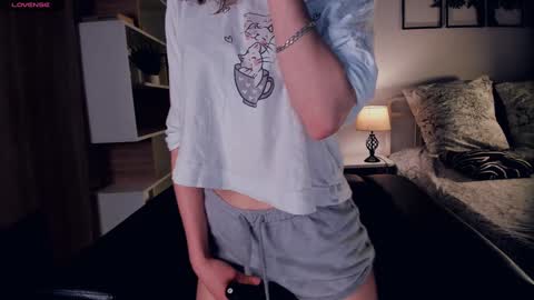 Elis 3 online show from February 2025 08:41:01 PM